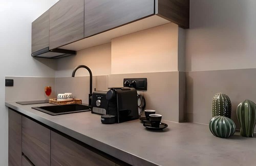 Mikri Vigla Apartment | Apartment 'Afros Beachfront 2' with Sea View, Wi-Fi and Air Conditioning