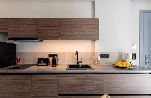 Mikri Vigla Apartment | Apartment 'Afros Beachfront 2' with Sea View, Wi-Fi and Air Conditioning