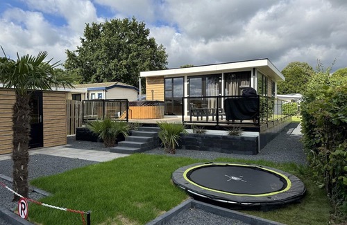 Lathum Resort | Cube De Luxe - Two Bedroom Resort, Sleeps 4