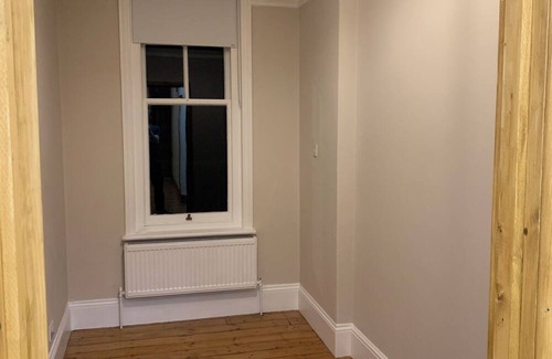 Shaftesbury House | 2 minutes to Clapham Junction