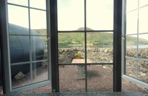 Garve Cabin | Luxury pods with a stunning loch view and access