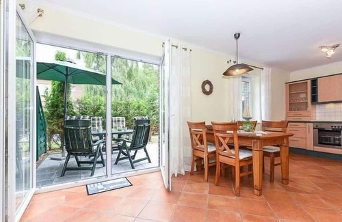 Neuharlingersiel Boat Rental | Kleine Möwe Comfortable holiday residence