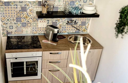 Cibali Apartment | Ideal for groups and families. Sleeps 8, cibali metro station and parking space