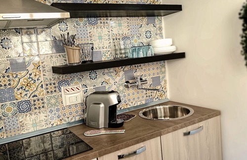Cibali Apartment | Ideal for groups and families. Sleeps 8, cibali metro station and parking space