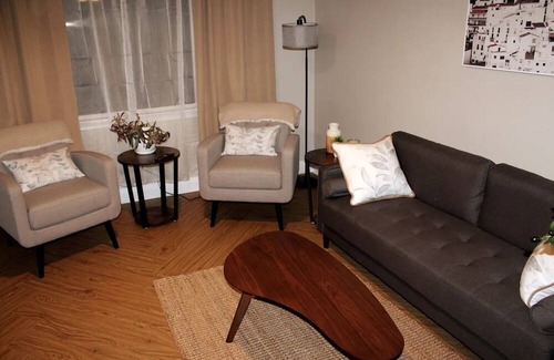 Port Colborne House | Cozy semi detached home in Port Colborne, Niagara's best kept secret