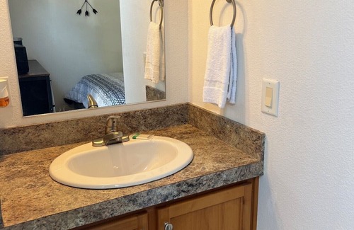 Gold Beach Resort | Rogue River Landing #33C