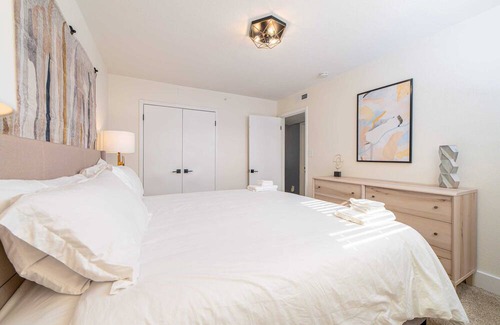 East Ocean View Apartment | Squid Suite | Near the beach | Pet-friendly