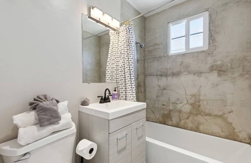 Logan Heights House | San Diego Urban Retreat: 2br/1ba Gem