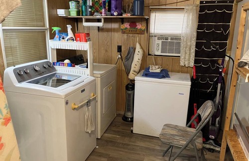 Dade City House | Cozy 2-bedroom mobile home in charming Citrus Hills Rv Gated Community.