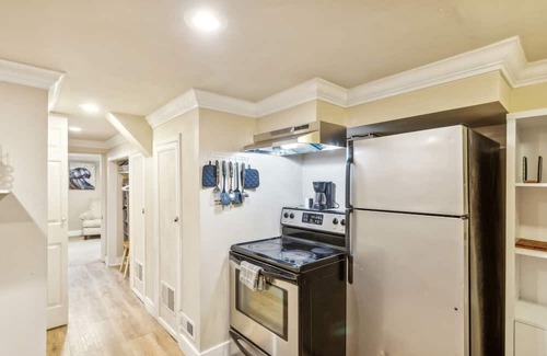 Bryn Mawr-Skyway House | NEW LISTING! Peaceful Retreat Near Parks & Lake by RedAwning