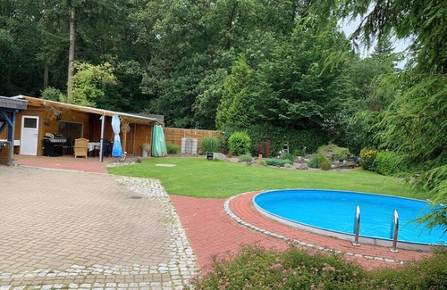 Munster im Heidekreis House | Ferienwohnung mit Eigenem Pool in der Lüneburger Heide