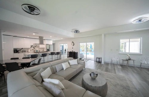 Yacht Club House | Luxurious Home in Cape Coral's Yacht Club neighborhood, minutes to open water.