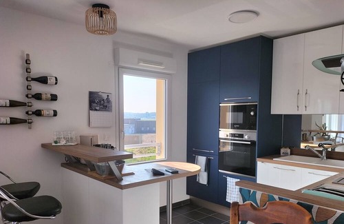 Etaples Apartment | Spacious family nest with 2 balconies