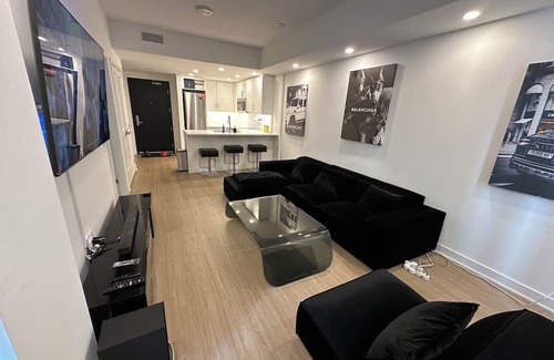 Byward Market - Parliament Hill Condo | Condo in the heart of downtown