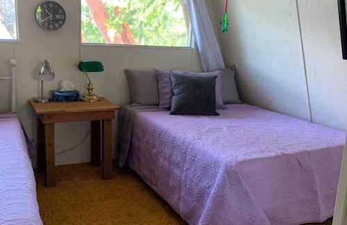 Sliammon Cabin | Cozy Cabin on Powell Lake - Panoramic Views -