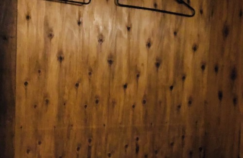 Nishi Ward House | 3 minutes walk to Mitakiji Temple! This guesthouse is a house where you can enjoy Nishikigoi and a Japanese garden.