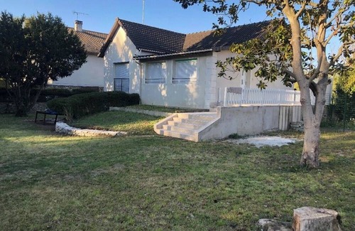 Vaureal House | Near Paris, on the banks of the Oise river