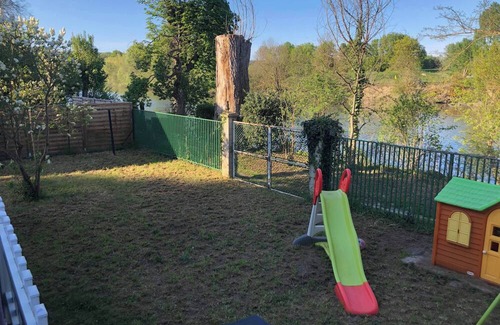 Vaureal House | Near Paris, on the banks of the Oise river