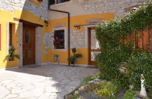 Tarzo House | La Valle dei Laghi apartment 120sqm complete and autonomous