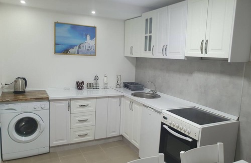 Negotino House | Cozy 2-bedroom apartment with WiFi, AC in enjoyable Negotino