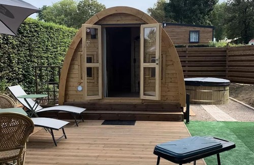 Vosges RV Rental | Domaine les Nids du Lac* - POD 2 Rooms 2 People with private Jacuzzi