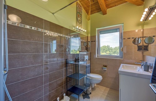 Antonci Villa | Villa Gaya - Four Bedroom Villa, Sleeps 10