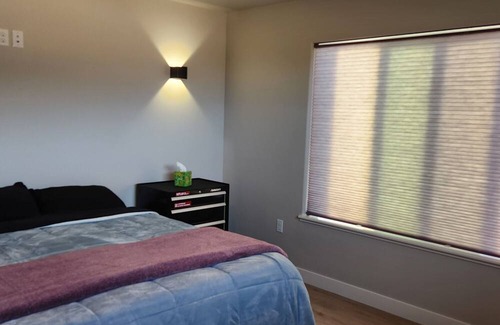 Palmer House | Eagles Nest -Amazing Views! with WiFi