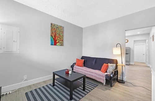 Hamilton House | Bright & Renovated 3BR Hamilton Gem Near Downtown