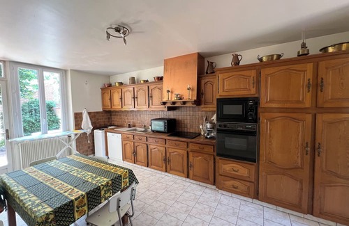 Jargeau House | Maison de Ville Ancienne Centre Ville Loire Jardin Parking