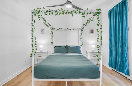 Georgetown House | Spacious high ceilings, a refreshing pool, and a BBQ area. Just 30 mins from Austin,