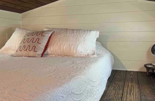 Ririe RV Rental | Reconnect with nature and create memories at River Rowed Tiny Home.