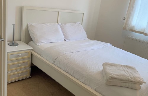 Acresford House | Coventry Charm - Spacious 3 Bedroom House