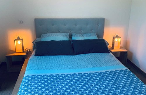 Castandet House | Maison de Vacances Design Avec Piscine Chauffée et Spa