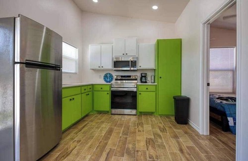 Aransas Pass Cabin | Escape to our TINY & cozy 2 bedroom cabin in Aransas Pass, perfect for families of up to 6