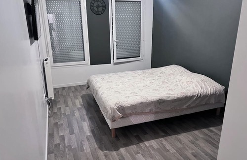 Vaux-le-Penil Apartment | Bel Appartement Dans une Résidence Récente et Sécurisée