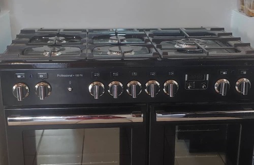 Lys House | Maison de Ferme aux Pieds des Pyrénées, Près des Sentiers, des Forêt.