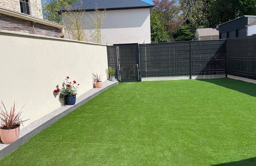 Escoville Apartment | L'appart Charmant Avec son Belle Espace Extérieur