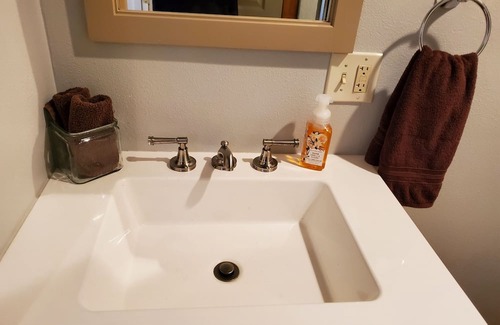 Snoqualmie Pass Apartment | Mountain Basecamp for fun and adventure.