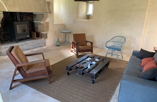 Lanneanou House | Manoir 16 ème Siècle Rénové, 6 Couchages Terrain de Tennis et Étang Privatif