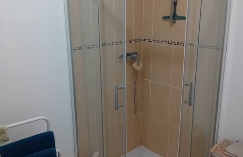 Cuers Apartment | Superbe Appartement T2 en Résidence Privée