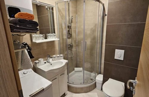 Strozanac Apartment | Split/Podstrana Apartment Adria