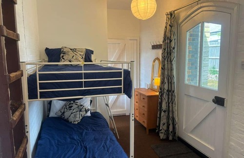 Freefolk House | Old Post Cottage Annex