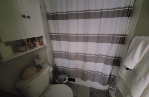 Rockland Apartment | A sweet little Gem!