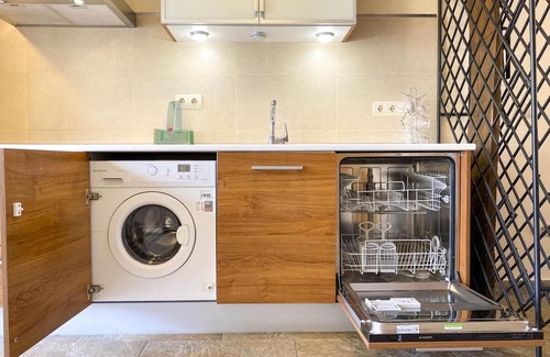 Langa de Duero House | Country House 'Gañán' with Mountain View, Private Garden and Wi-Fi