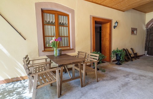 Saint-Hippolyte House | La Cour St Fulrad