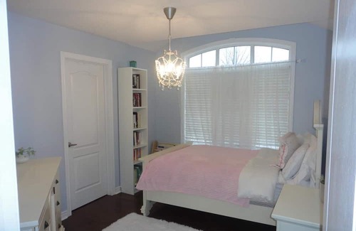 Brampton House | A spacious and beautiful corner house in the heart of Brampton.