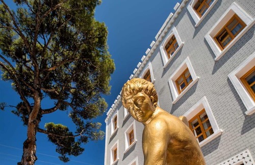 Thasos Town Apartment | Luxurious 1BR Suite near Ancient Theatre