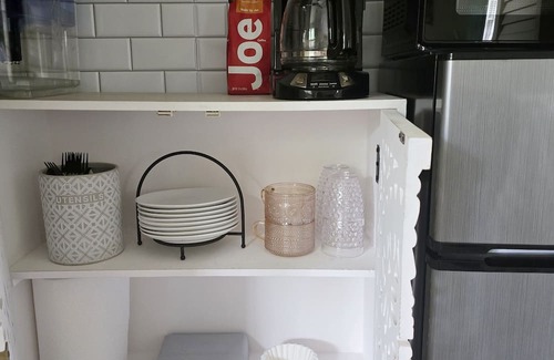 Sherman Cottage | Oasis In The Suburbs