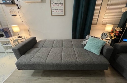 West Lawn House | Tinny & cozy house by Midway Area in Chicago