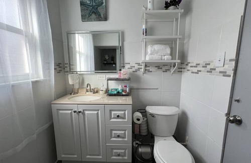 West Lawn House | Tinny & cozy house by Midway Area in Chicago